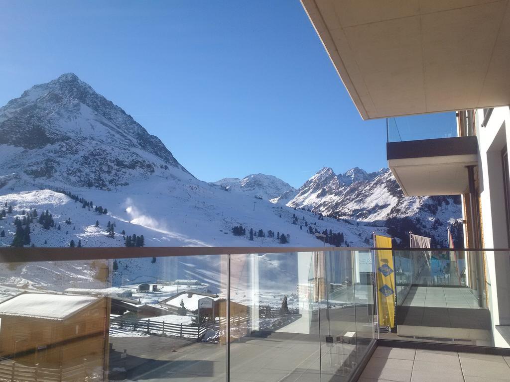 Modern Ski-in 2020m Apartment