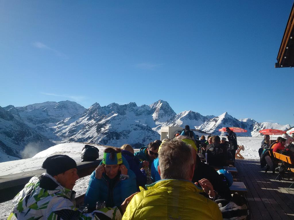 Modern Ski-in 2020m Apartment Kuehtai